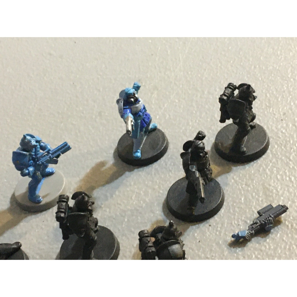 A32585 UNKNOWN PLASTIC MINIATURES BITS & INCOMPLETE LOT SPACE SOLDIER SCI-FI