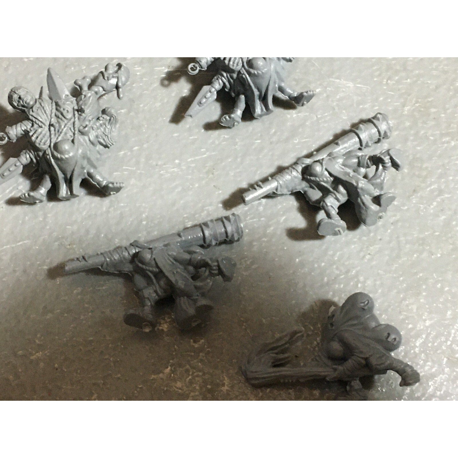 A22588 WARHAMMER FANTASY OGRE KINGDOMS GNOBLARS NO HEADS GAMES WORKSHOP GW