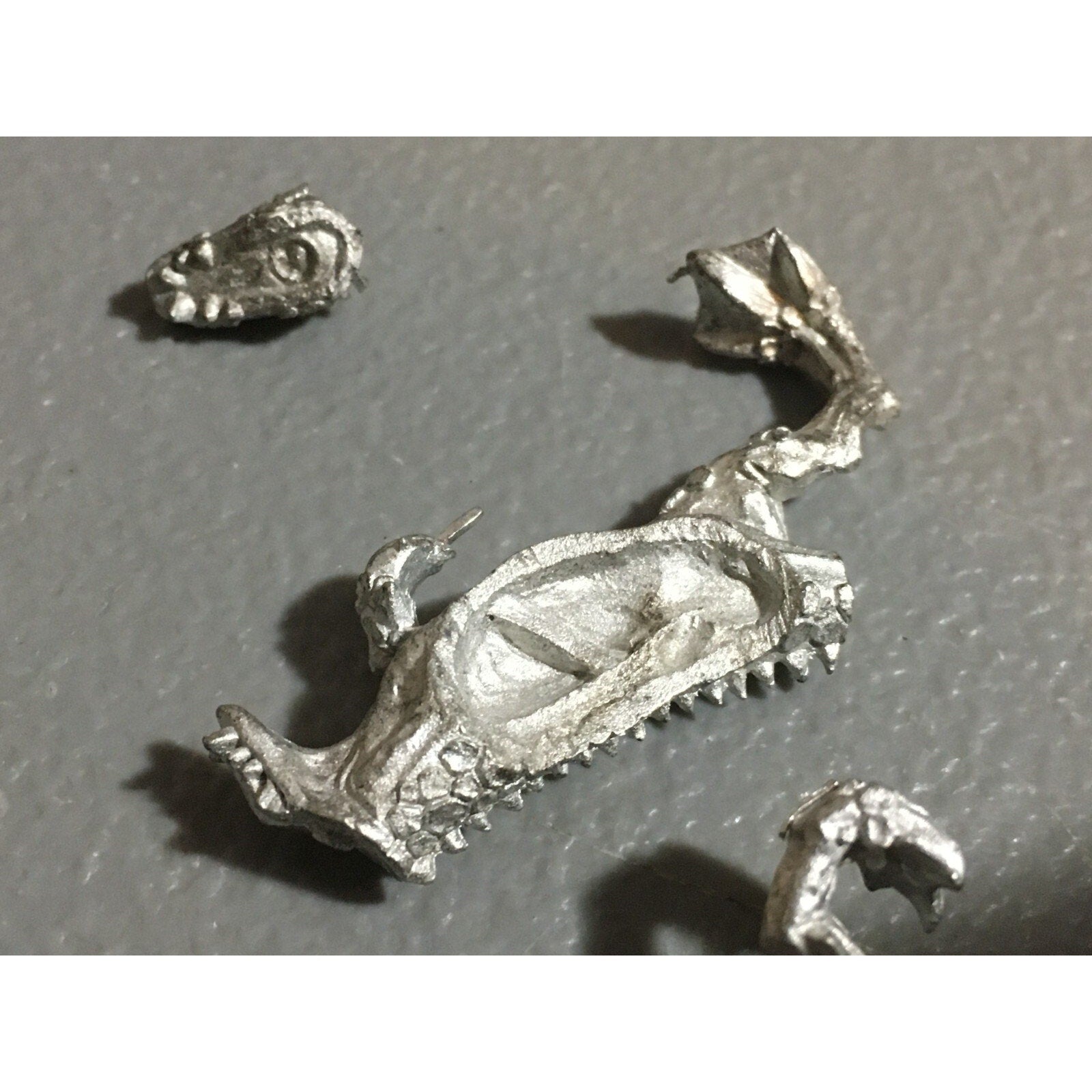 A20382 WARHAMMER FANTASY DARK ELVES METAL COLD ONE 2 PK INCOMPLETE