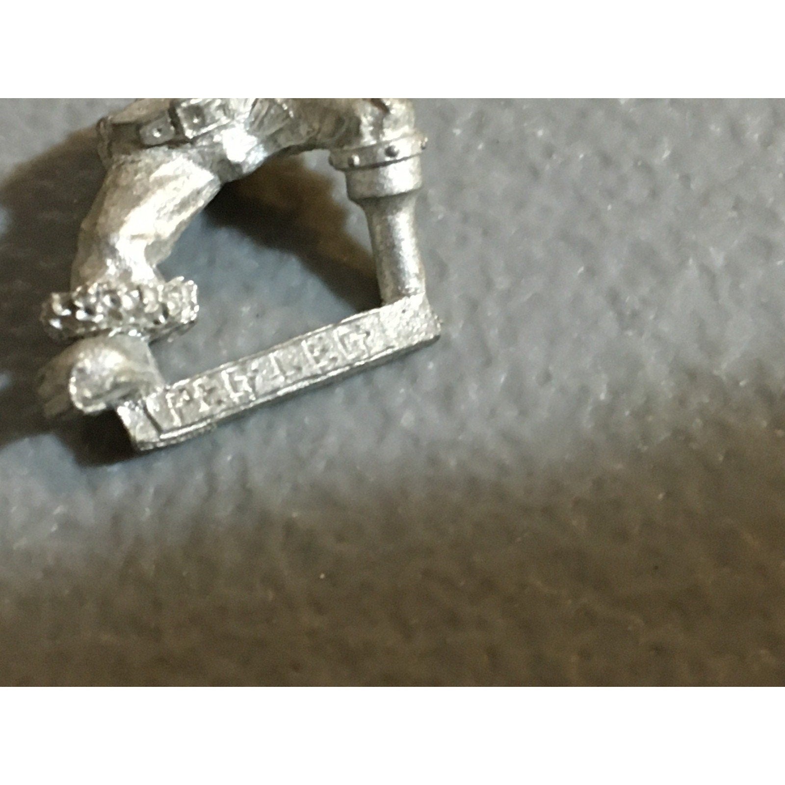 A32480 WARHAMMER 40K SPACE ORKS GORKAMORKA METAL BIONIC PEG LEG BIT GW