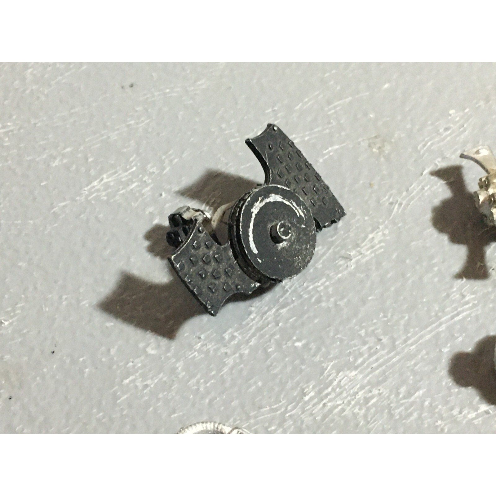 A22395 WARHAMMER 40K ELDAR CRAFTWORLDS METAL BITS LOT WEAPONS GAMES WORKSHOP GW