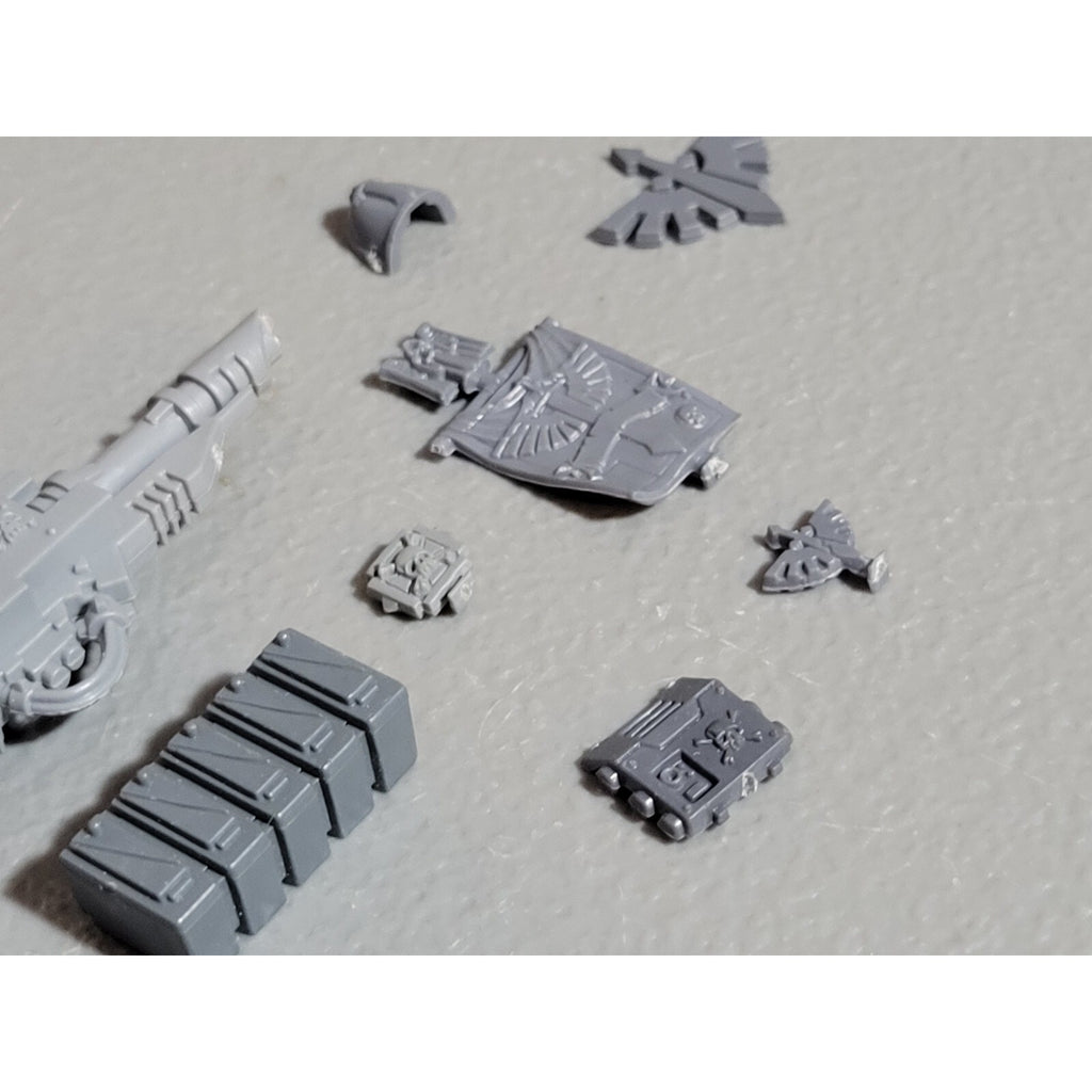 A18906 WARHAMMER 40K SPACE MARINES BITS LOT TANK RHINO RAZORBACK DARK ANGELS