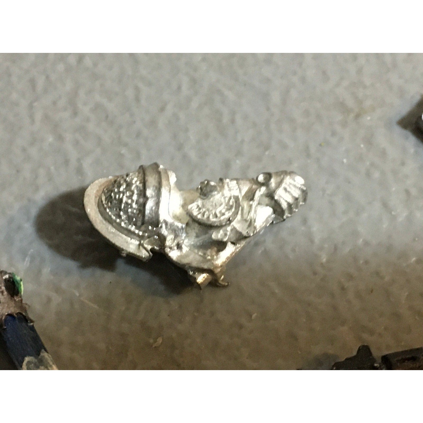 A32484 WARHAMMER 40K SPACE MARINES METAL BIT LOT SHOULDER PAD PLATE MULTIMELTA