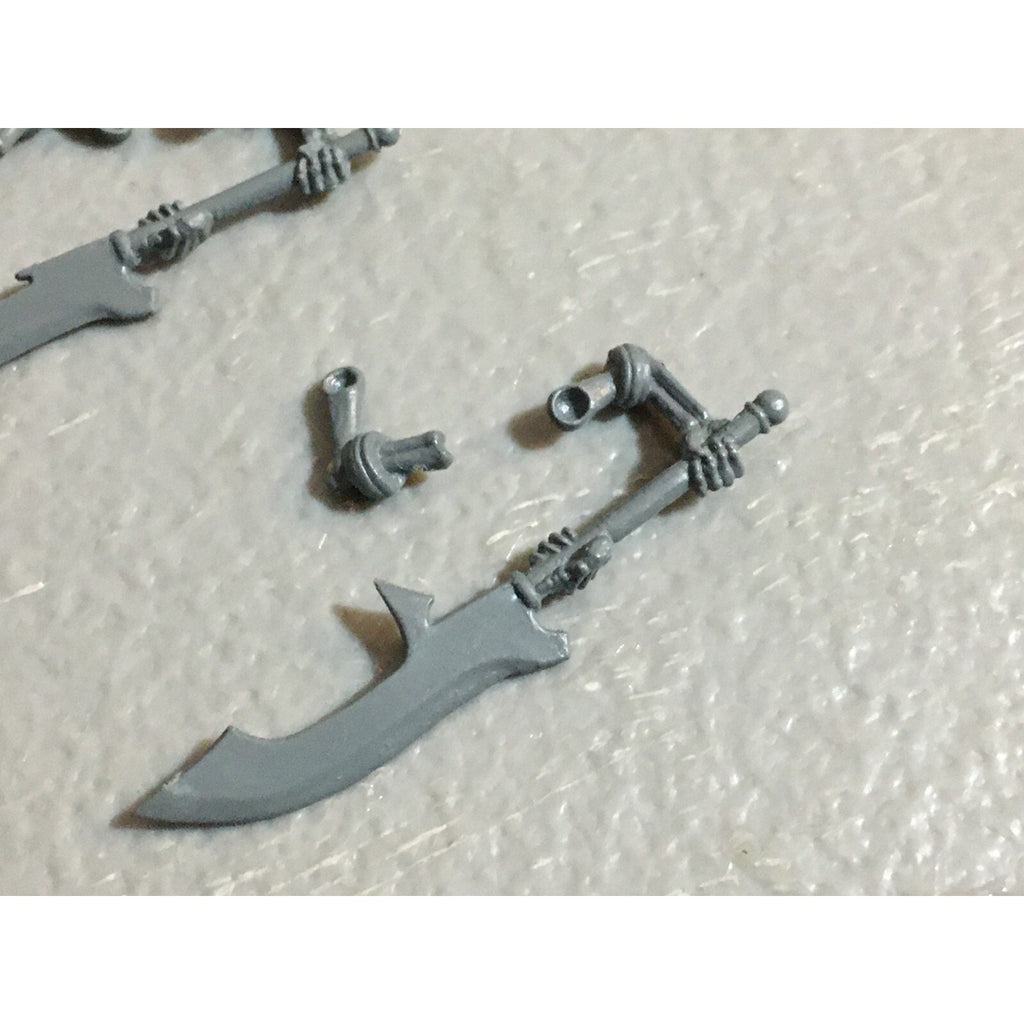 A23420 WARHAMMER FANTASY VAMPIRE COUNTS BITS LOT SKELETON WIGHT GREAT WEAPON ARM