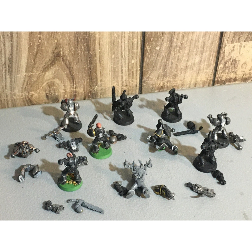A29237 WARHAMMER 40K CHAOS SPACE MARINES LEGIONARIES 10 PK MISS 4 SHOULDER PADS