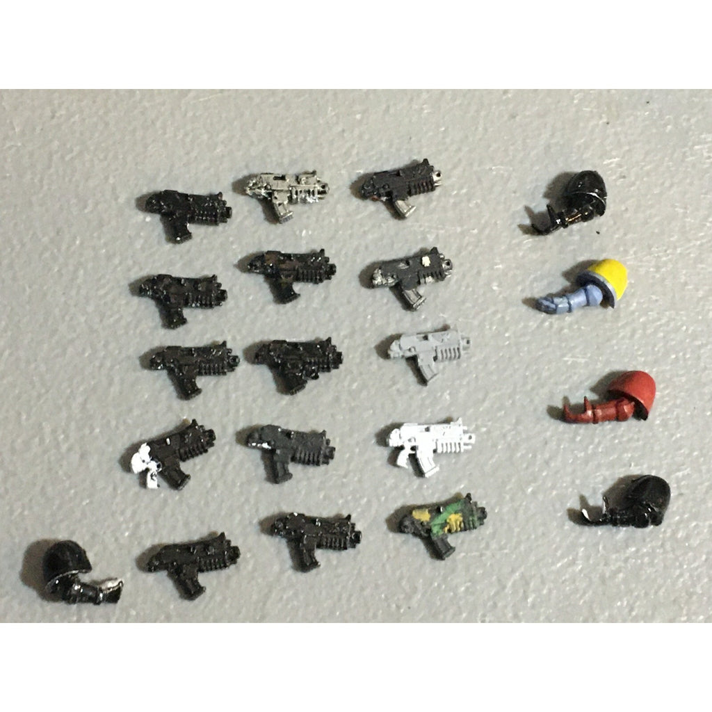 A22984 WARHAMMER 40K SPACE MARINES BITS LOT BOLTERS ARMS GW GAMES WORKSHOP