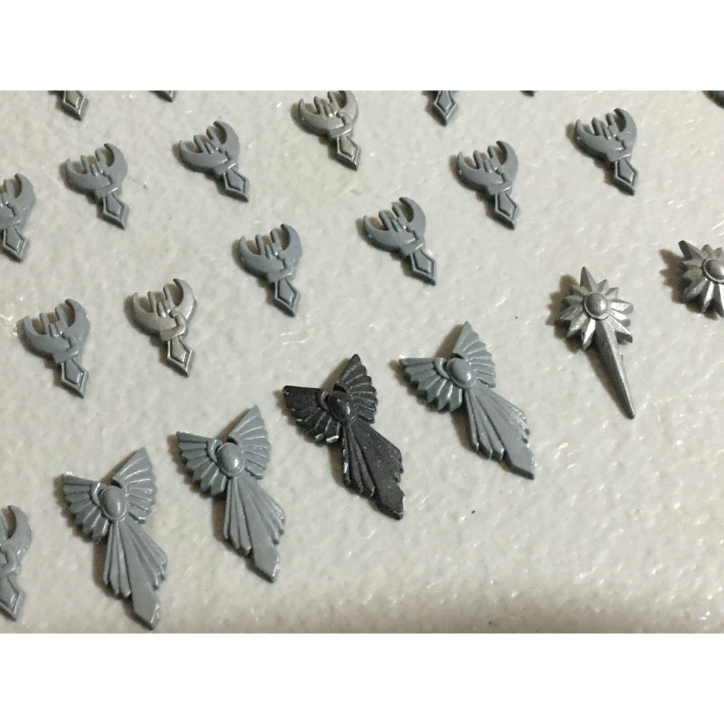 A22057 WARHAMMER FANTASY HIGH ELVES BITS LOT SHIELD ICONS GW GAMES WORKSHOP
