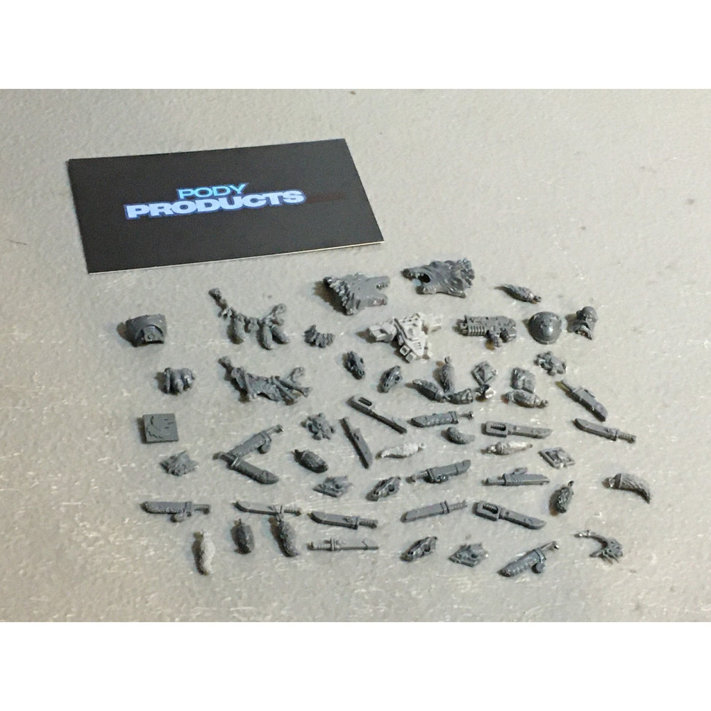 A33592 WARHAMMER 40K SPACE MARINES WOLVES BITS LOT ACCESSORY KNIFE TALISMAN GW