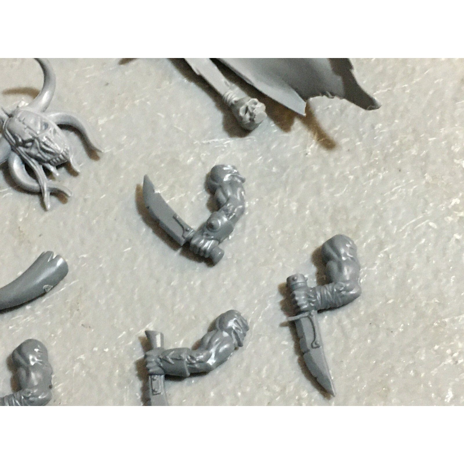 A23246 WARHAMMER FANTASY CHAOS BEASTMEN BITS LOT COMMAND GAMES WORKSHOP GW