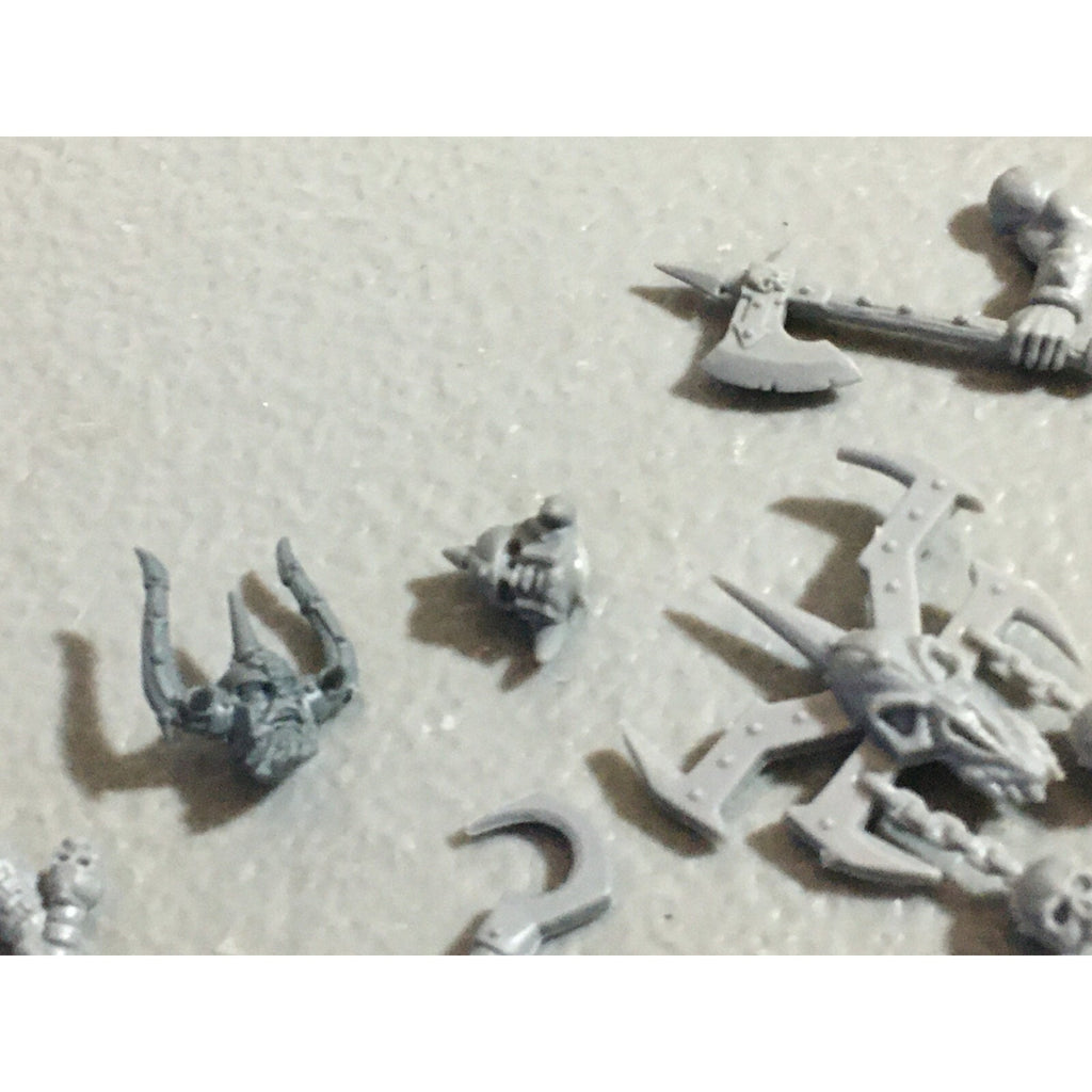 A22183 WARHAMMER FANTASY CHAOS MORTALS BITS LOT MIXED MARAUDER COMMAND & ARMS GW