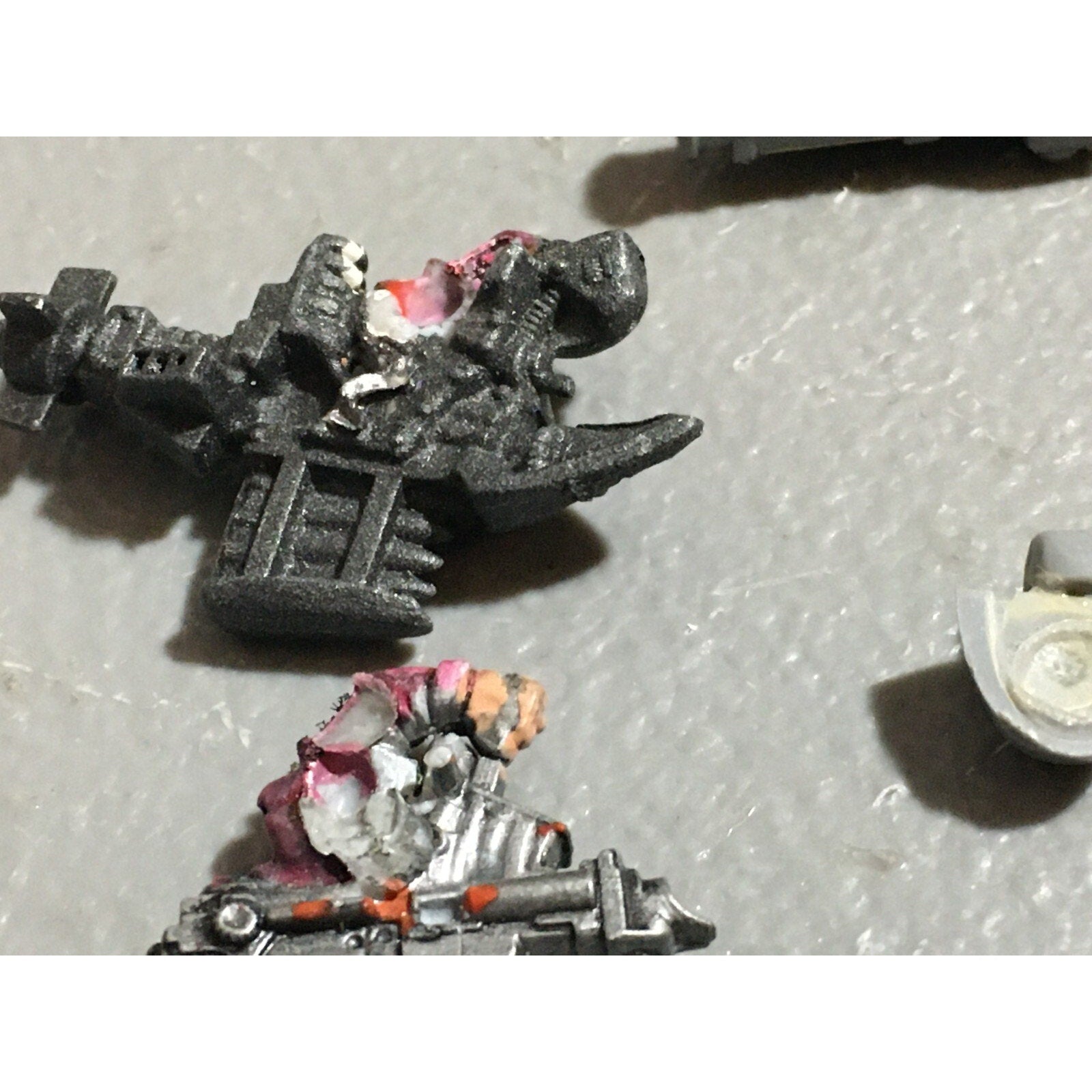 A22366 WARHAMMER 40K BITS LOT ROGUE TRADER SPACE MARINES PLASMA PISTOL MISSILE