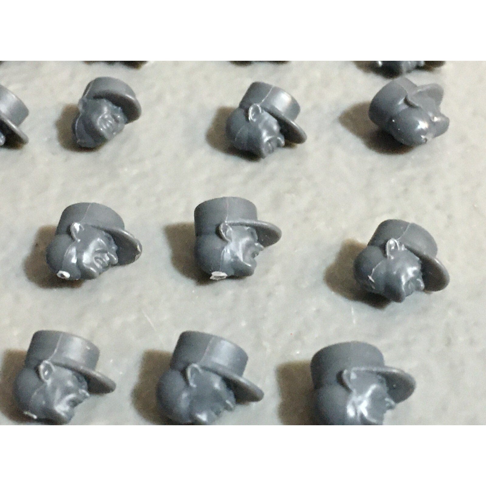 A23031 WARGAMES ATLANTIC HEADS GROGNARD KEPI 23 CT 28MM MINIATURES BITS LOT
