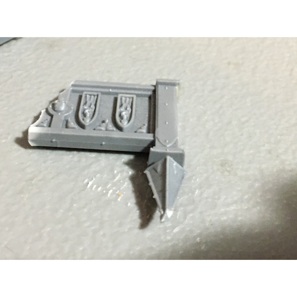 A20099 WARHAMMER 40K NECROMUNDA BITS LOT WALLS LIGHTS GAMES WORKSHOP