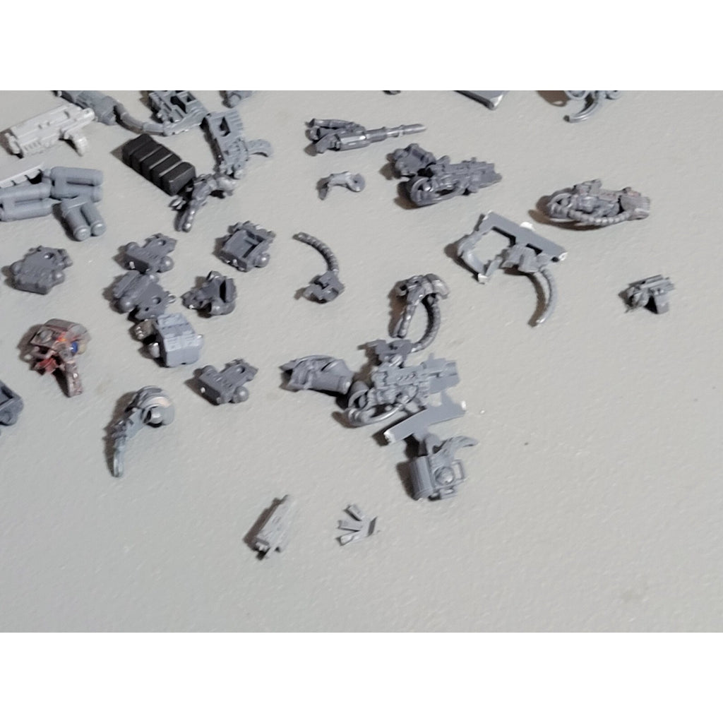 A18913 WARHAMMER 40K SPACE MARINES BITS LOT HEAVY SPECIAL PLASMA