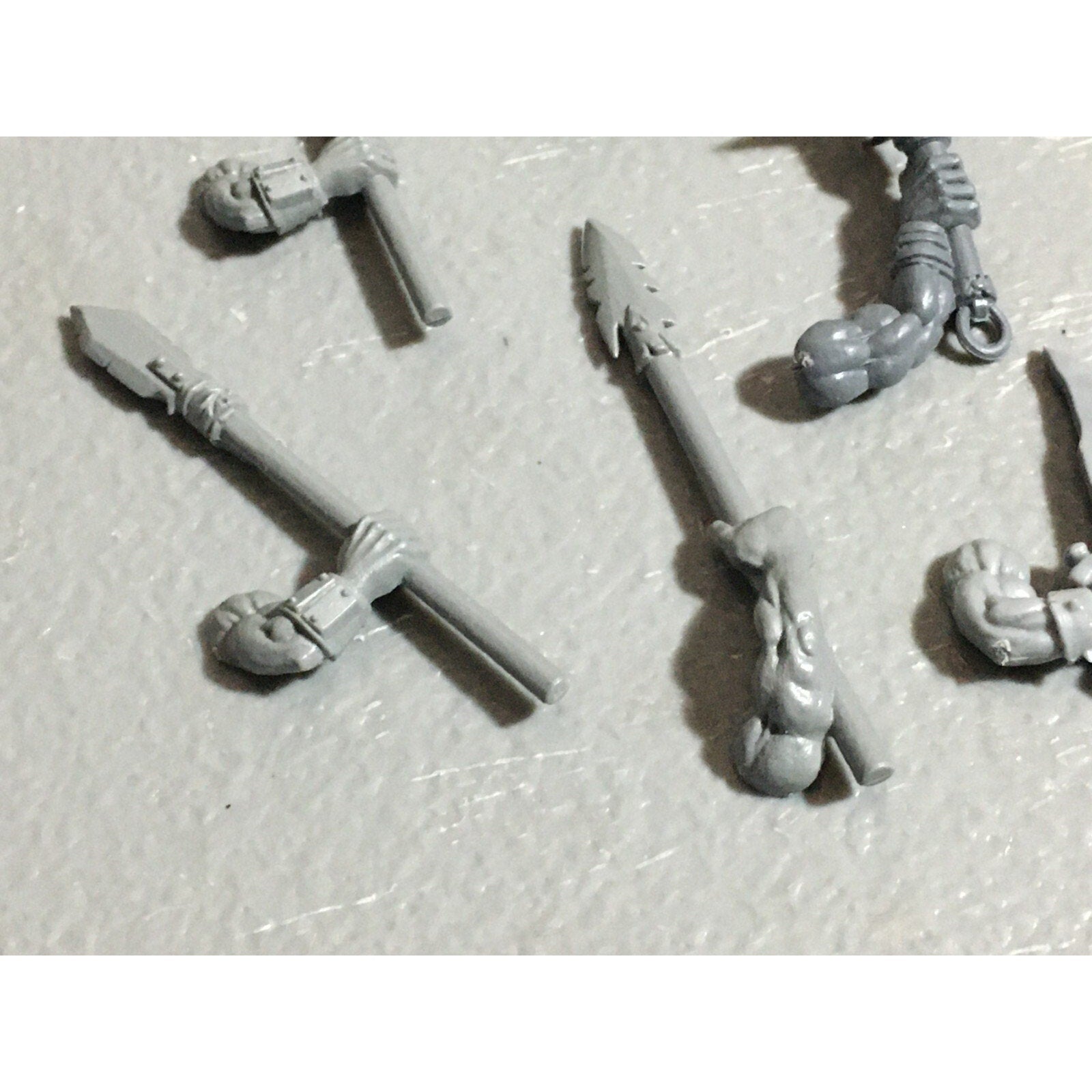 A22612 WARHAMMER FANTASY ORCS & GOBLINS BITS LOT ORC BOYZ HAND WEAPONS & SPEARS
