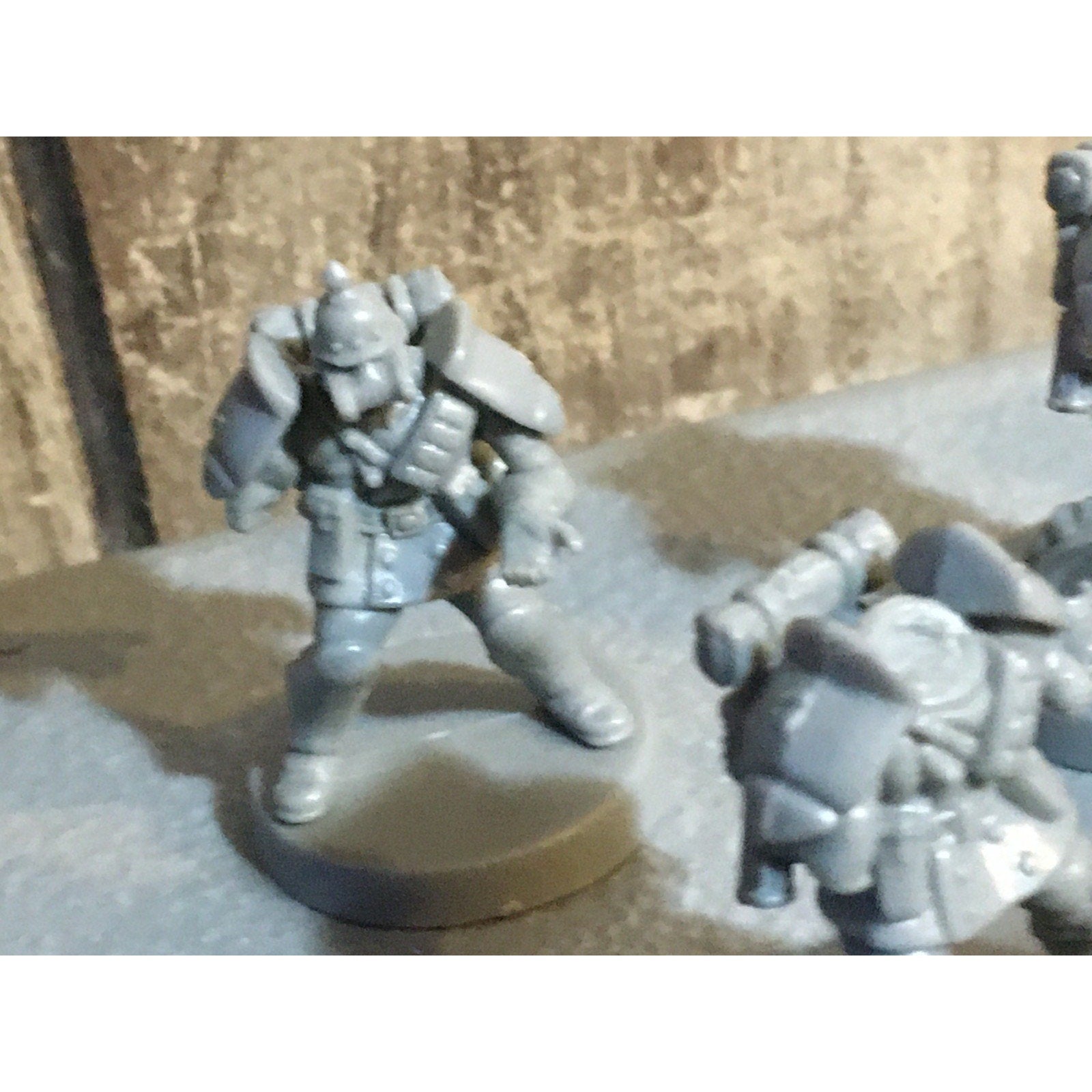 A30066 UNKNOWN TABLE TOP SCI-FI POWER ARMOR SOLDIERS 11 PK INCOMPLETE WAR GAMES