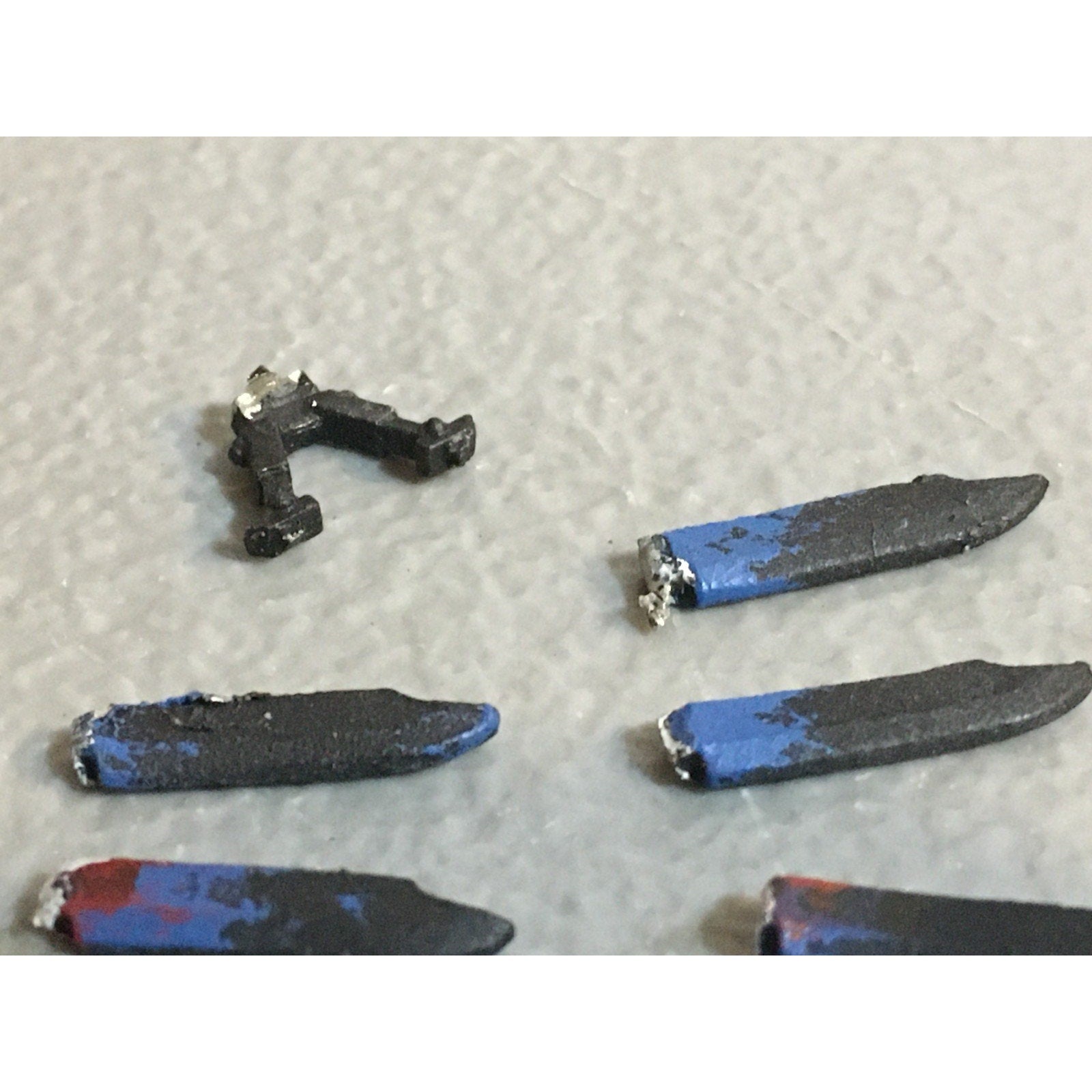 A33848 WARHAMMER 40K SPACE MARINES BITS LOT ALL METAL SCOUT KNIFE KNIVES GW