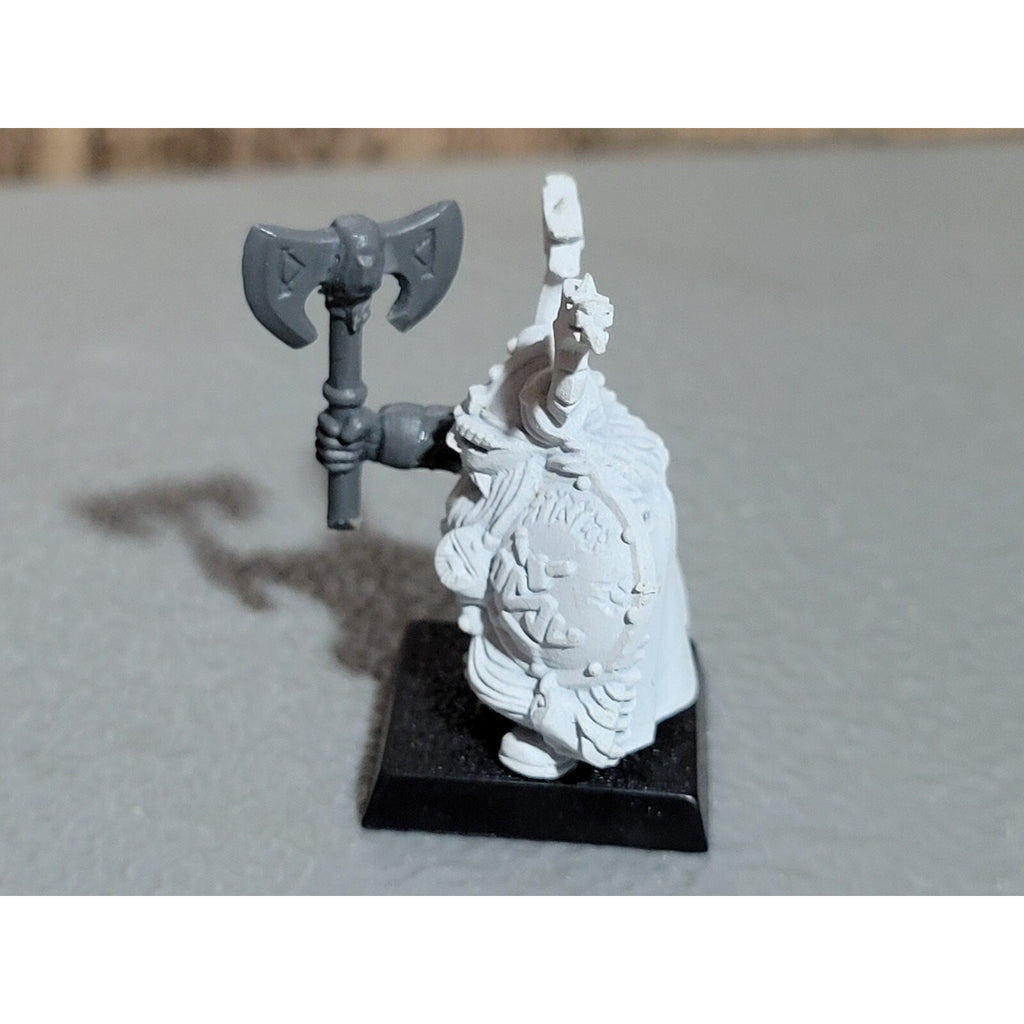 A18384 WARHAMMER FANTASY DWARFS SKULL PASS THANE CUSTOM ARM