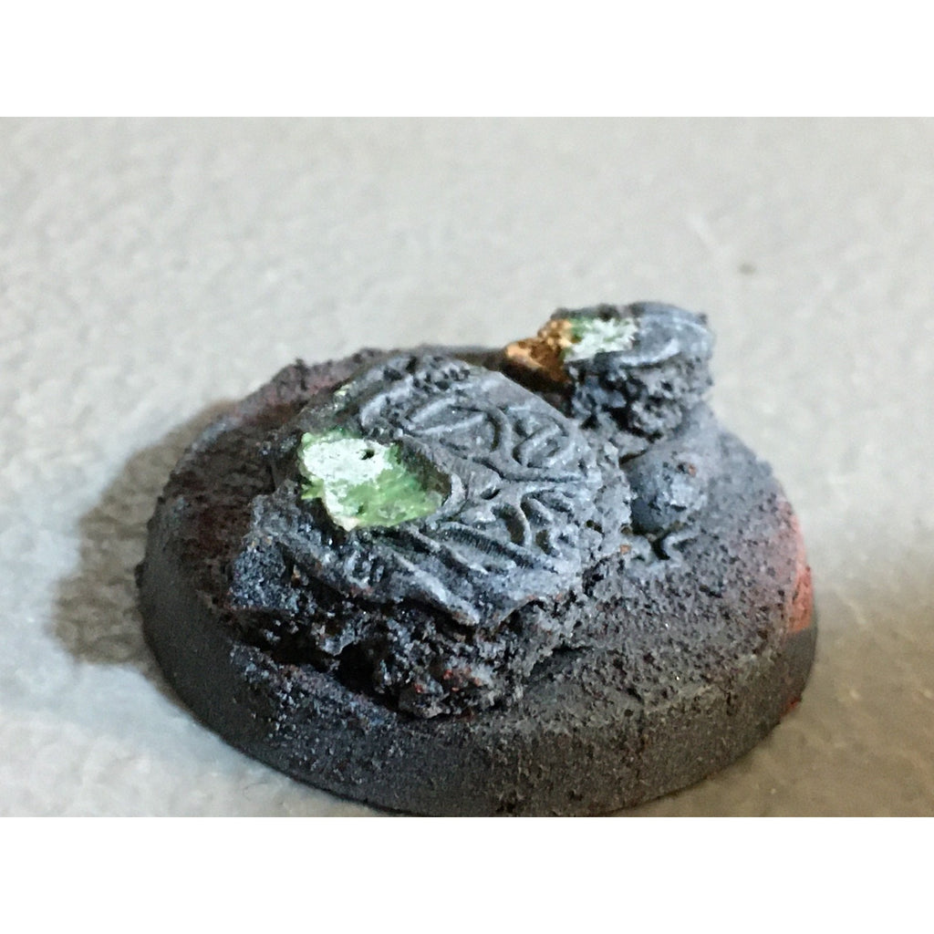 A32471 WARHAMMER FANTASY CITADEL VINTAGE HOBGOBLIN WARRIOR METAL PAINT BASE