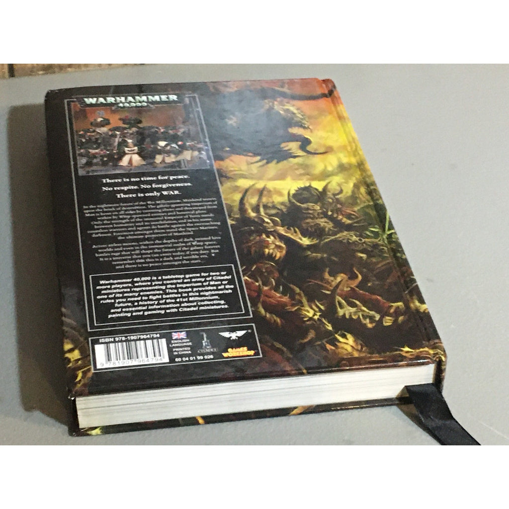 BOOK WARHAMMER 40K GRIM DARKNESS 6TH ED CORE RULE BOOK USED HB HARDBACK