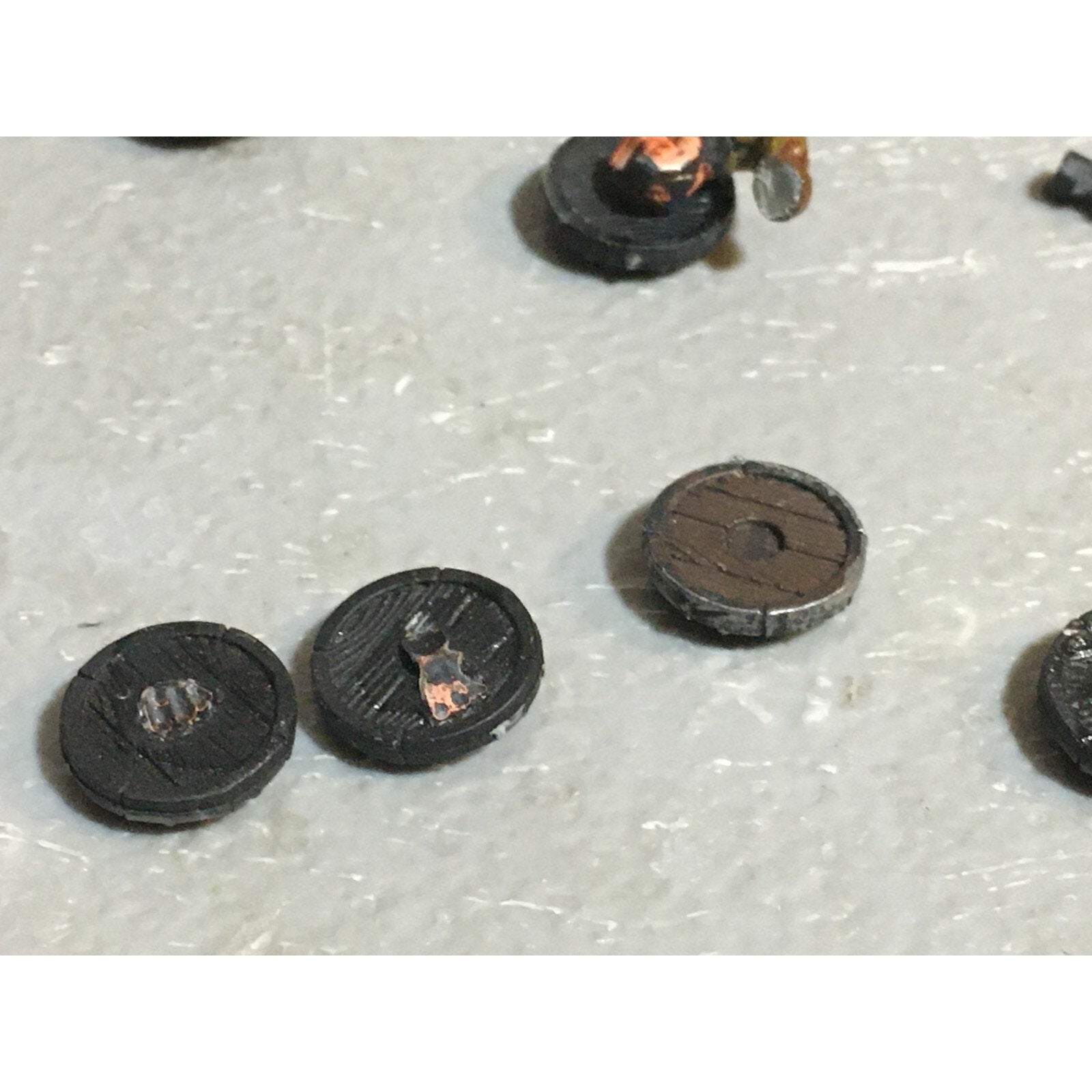 A21061 WARHAMMER FANTASY DWARFS SKULL SLAYER + SKAVEN ARMS SHIELDS BITS LOT GW