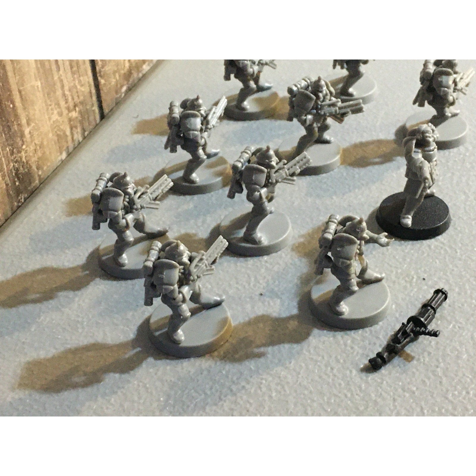 A30063 UNKNOWN TABLE TOP SCI-FI POWER ARMOR SOLDIERS 10 PK WAR GAMES