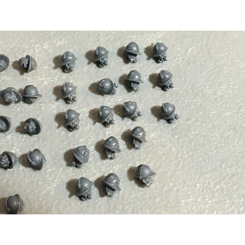A23032 WARGAMES ATLANTIC HEADS FRENCH ADRIAN HELMET & GASMASK MM BITS LOT MINIS