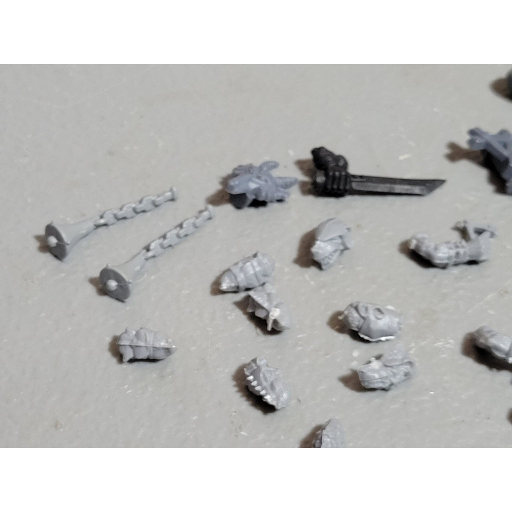 A18986 WARHAMMER FANTASY AOS SKAVEN NIGHT RUNNERS BITS LOT + EXTRA
