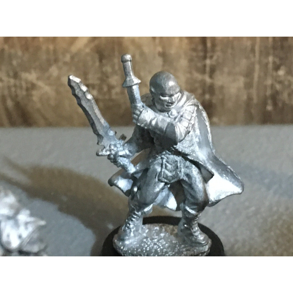 A32861 UNKNOWN METAL MINIATURES HUMAN 4 PK ADVENTURER WARRIOR SCOUT