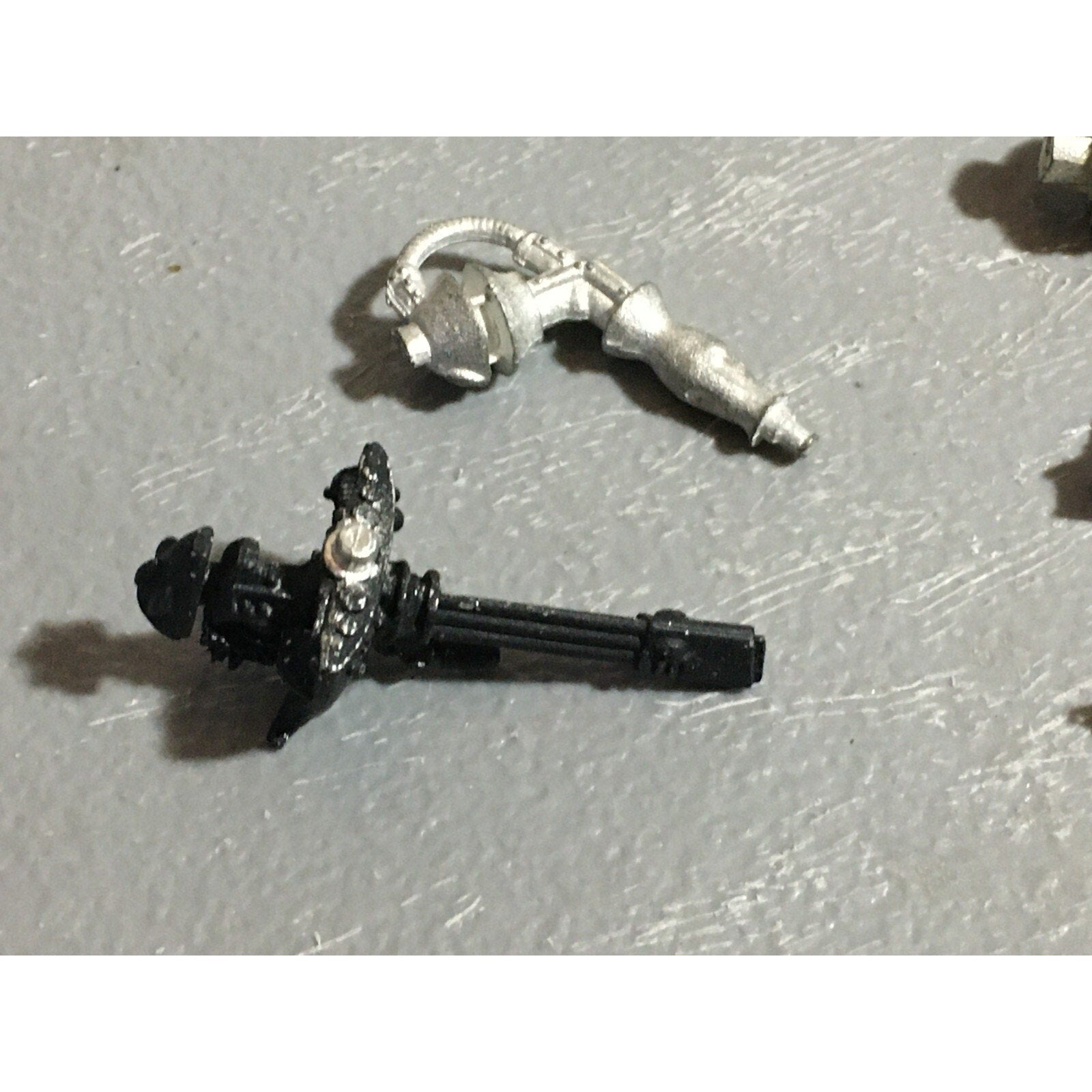 A22395 WARHAMMER 40K ELDAR CRAFTWORLDS METAL BITS LOT WEAPONS GAMES WORKSHOP GW