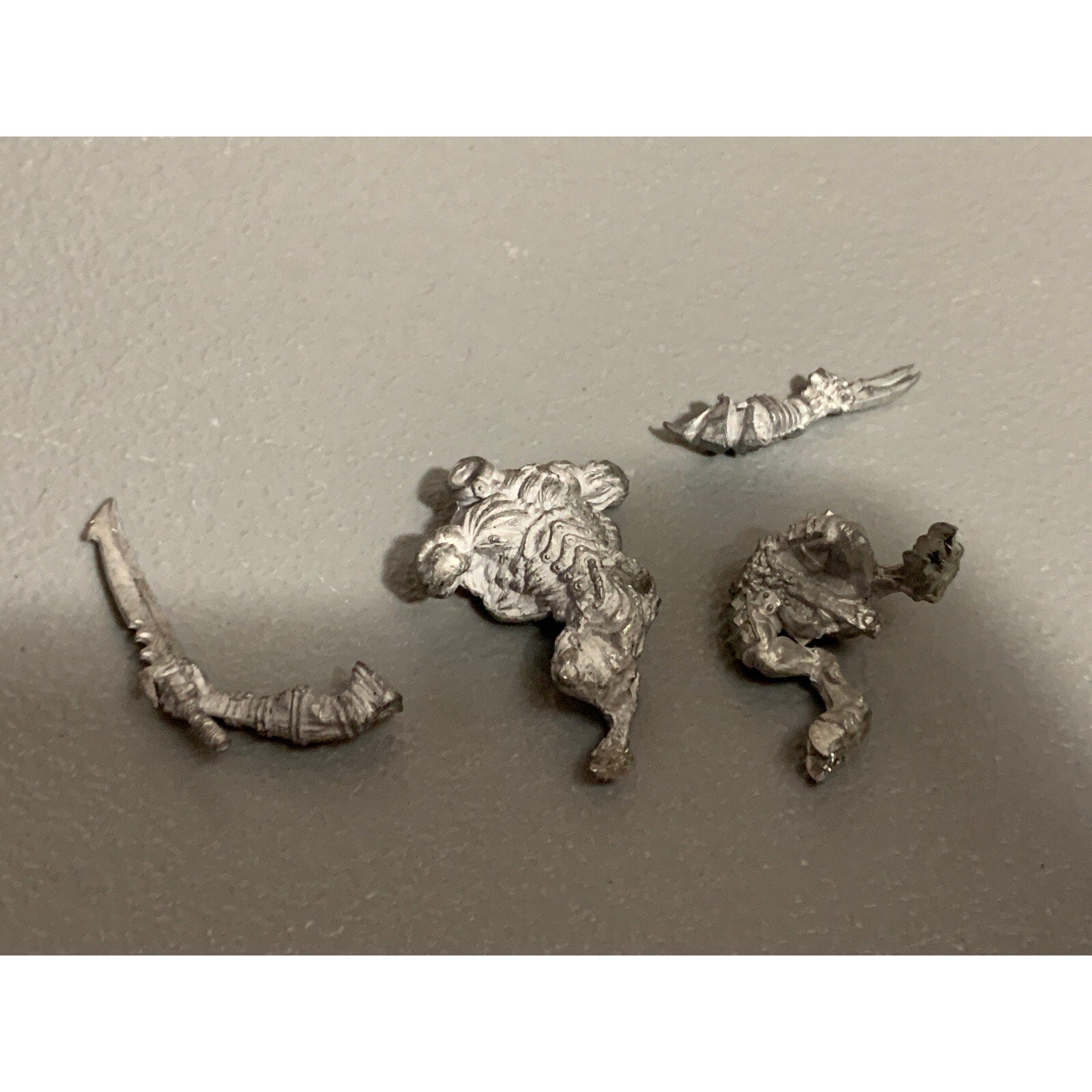 A6386 RACKHAM CONFRONTATION METAL OOP INCOMPLETE WOLFEN LOT