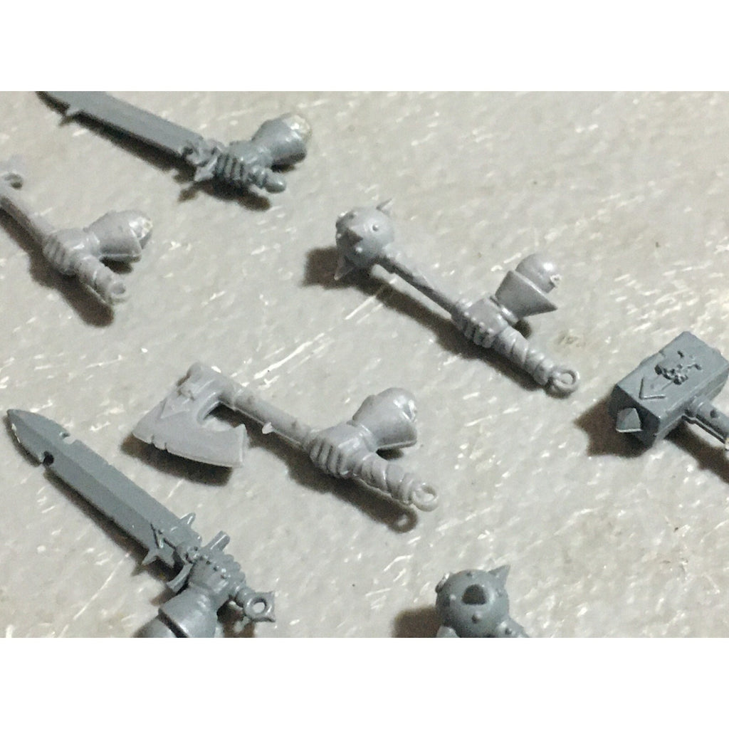 A22719 WARHAMMER FANTASY CHAOS MORTALS WARRIORS BITS LOT HANDS GW