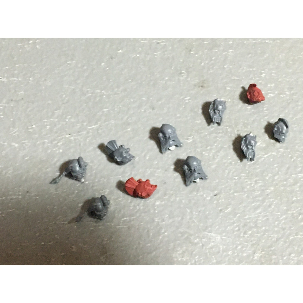 A22552 WARHAMMER 40K SPACE MARINES WOLVES BITS LOT SCOUT HEADS GAMES WORKSHOP GW