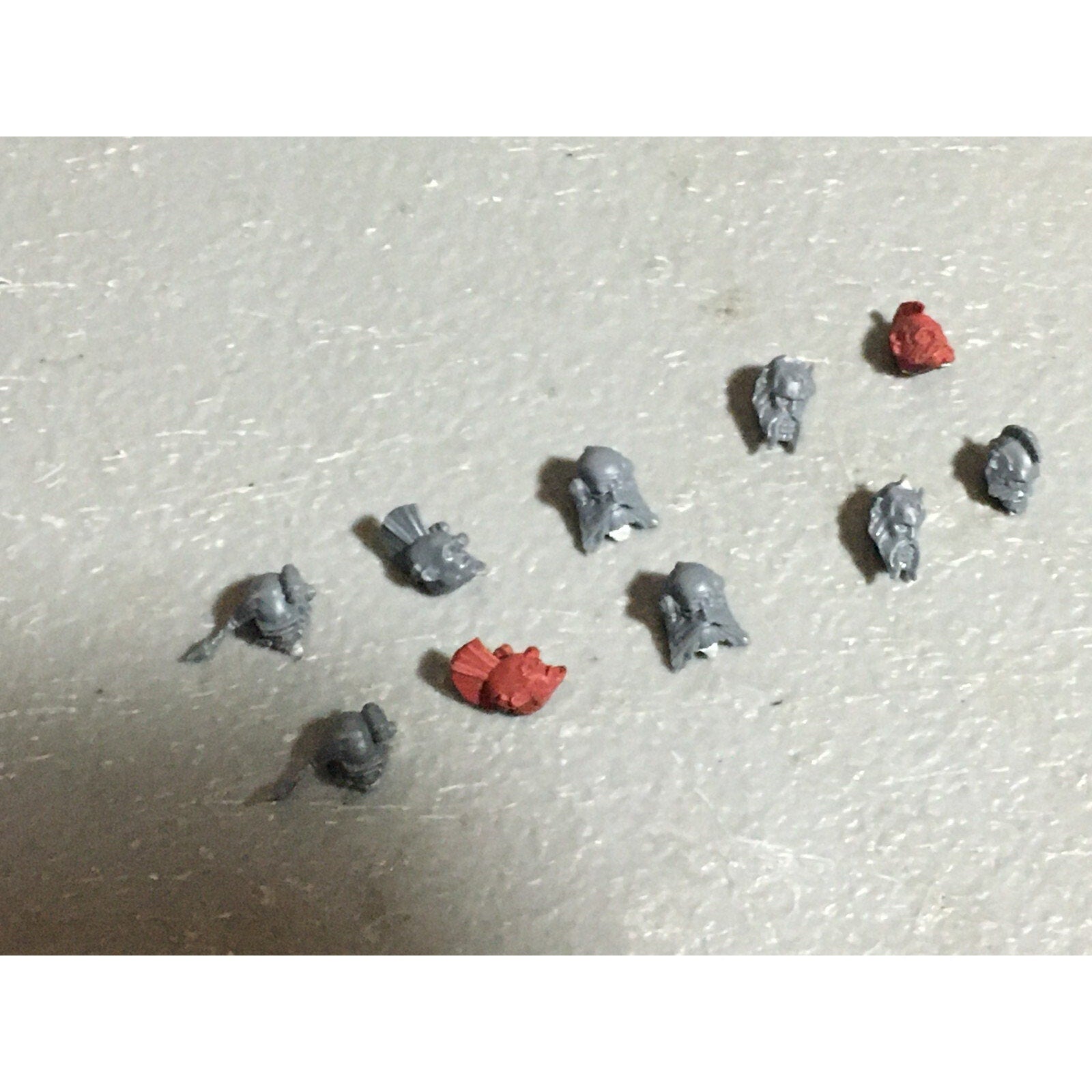 A22552 WARHAMMER 40K SPACE MARINES WOLVES BITS LOT SCOUT HEADS GAMES WORKSHOP GW