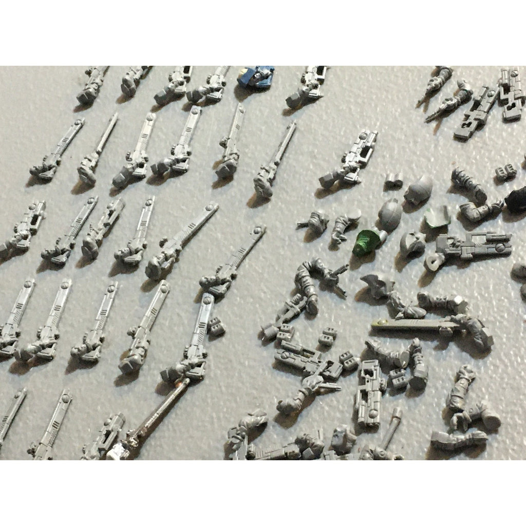 A33932 WARHAMMER 40K TAU EMPIRE FIRE WARRIORS BITS LOT GW GAMES WORKSHOP