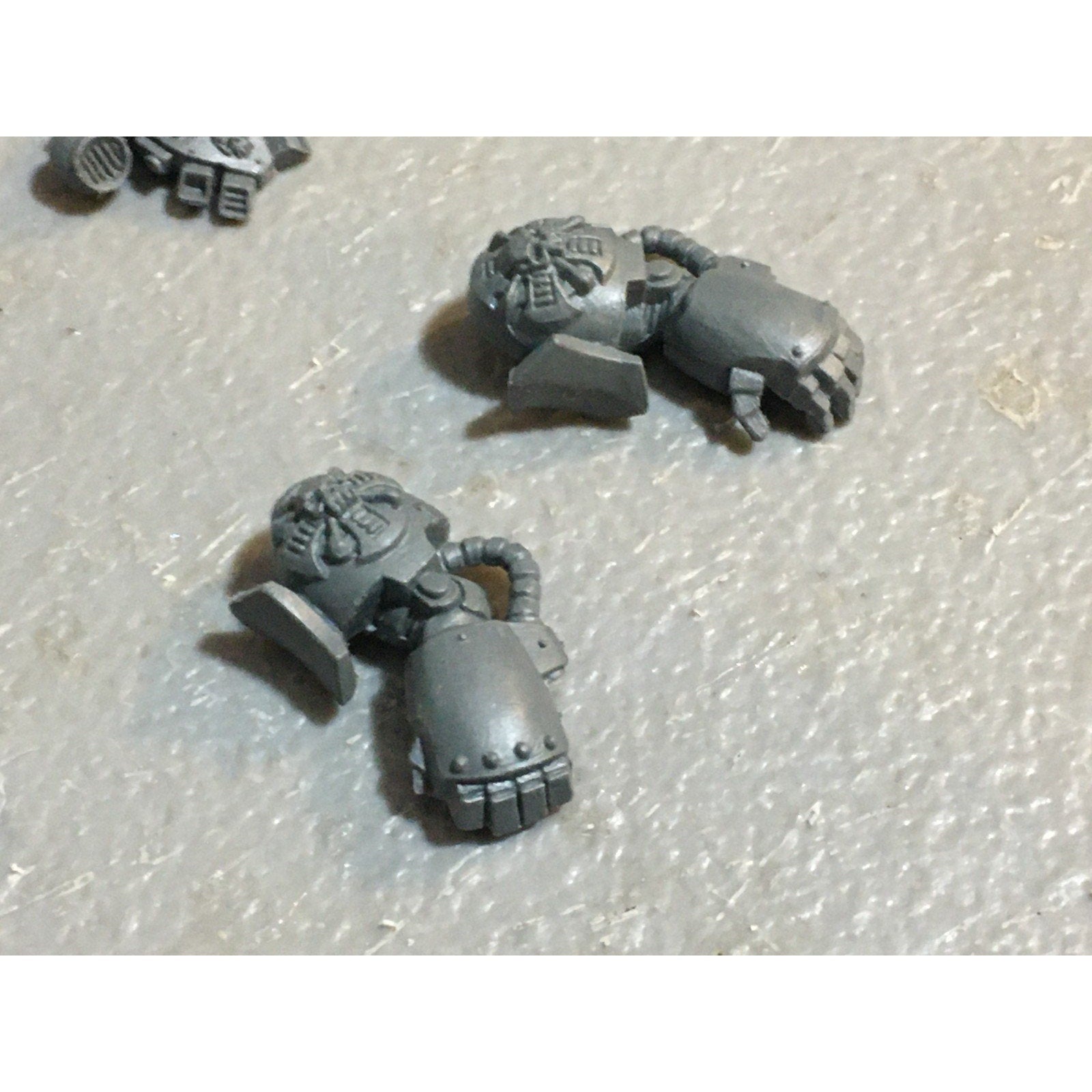 A27487 WARHAMMER 40K SPACE MARINES BITS LOT BACKPACKS TERMINATOR ARMS GW