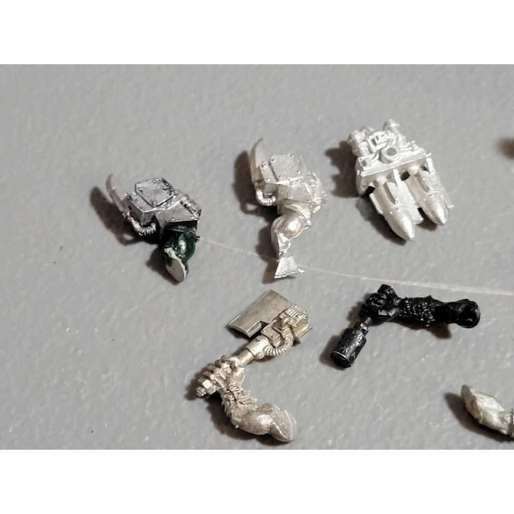 A19085 WARHAMMER 40K ORKS ALL METAL BITS LOT