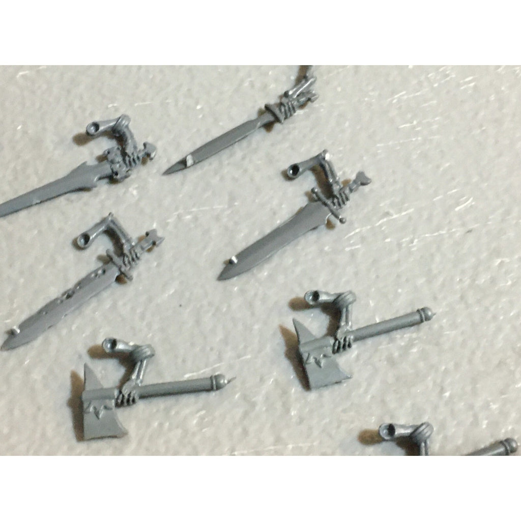 A23417 WARHAMMER FANTASY VAMPIRE COUNTS BITS LOT SKELETON WIGHT SWORD AXE ARM GW