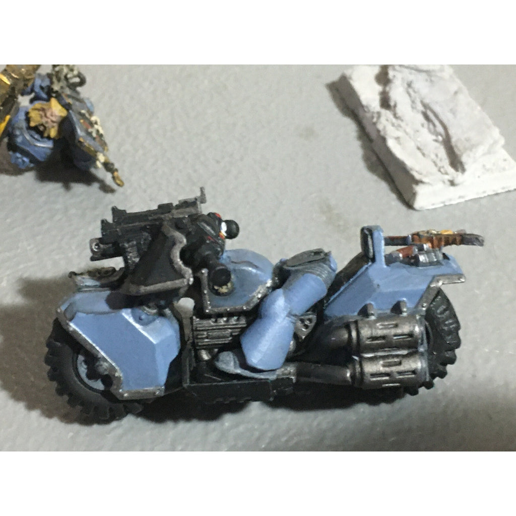 A20341 WARHAMMER 40K SPACE MARINES WOLVES CUSTOM CAPTAIN ON BIKE – PODY ...