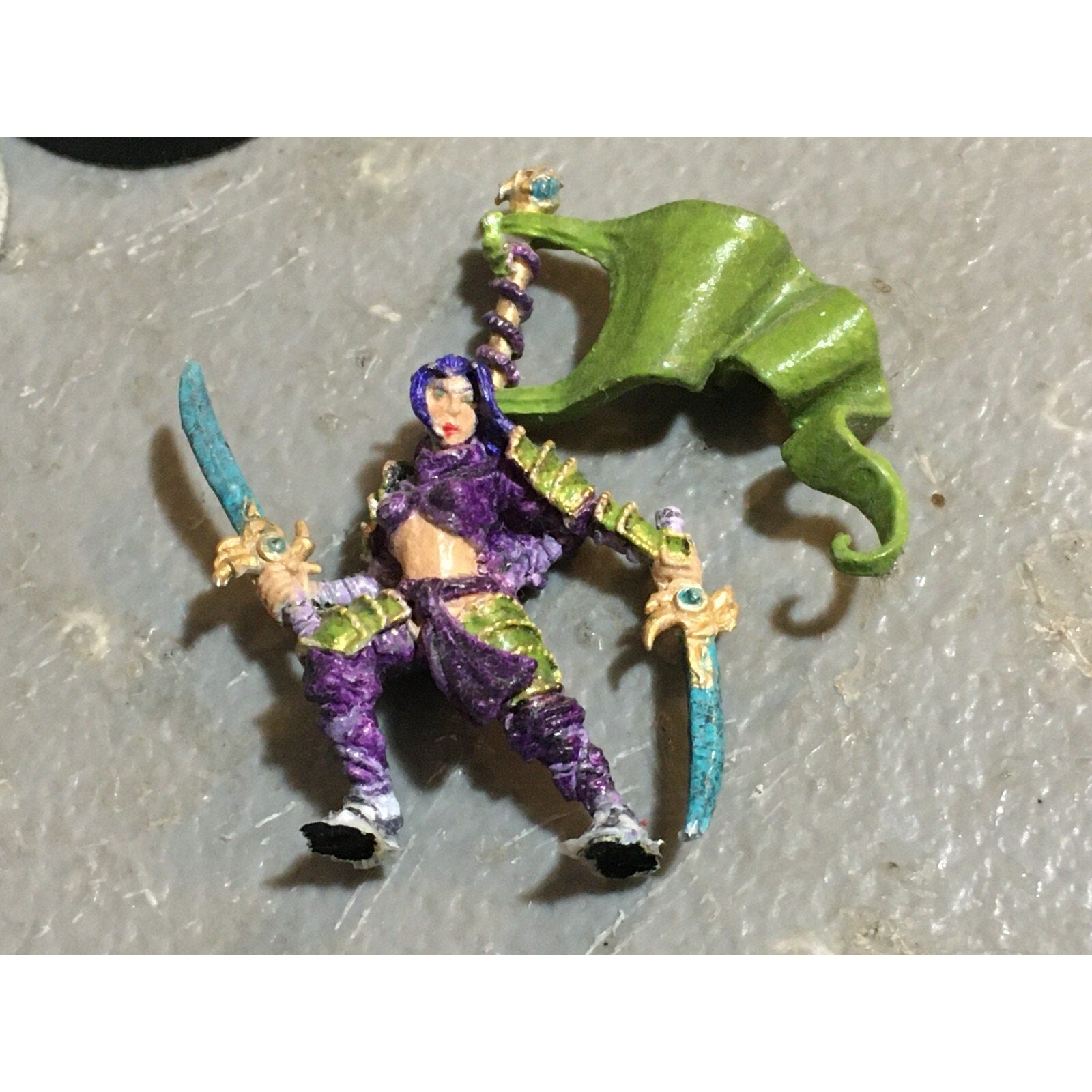 A23526 METAL UNKNOWN FEMALE MINIATURE WARRIOR NINJA SAMURAI TABLETOP WARGAMES