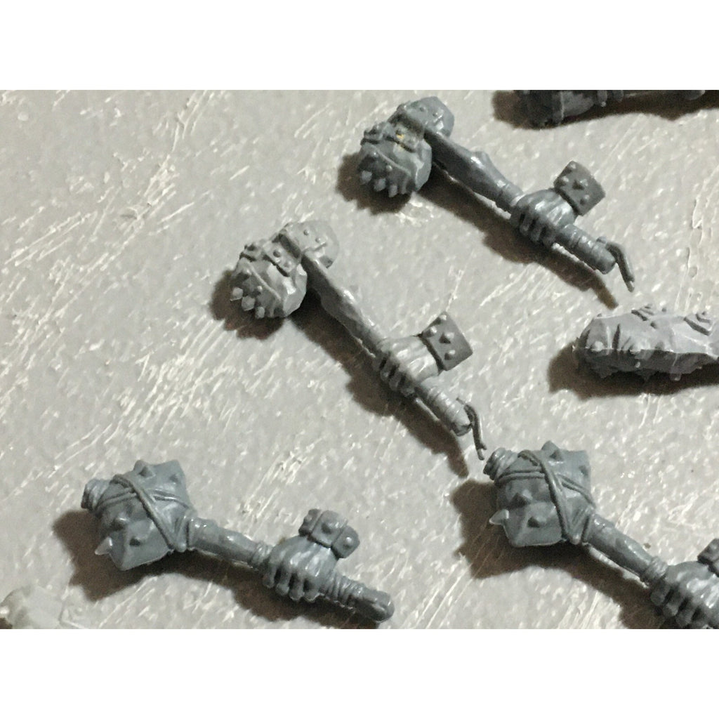 A22582 WARHAMMER FANTASY OGRE KINGDOMS BITS LOT HANDS GAMES WORKSHOP GW