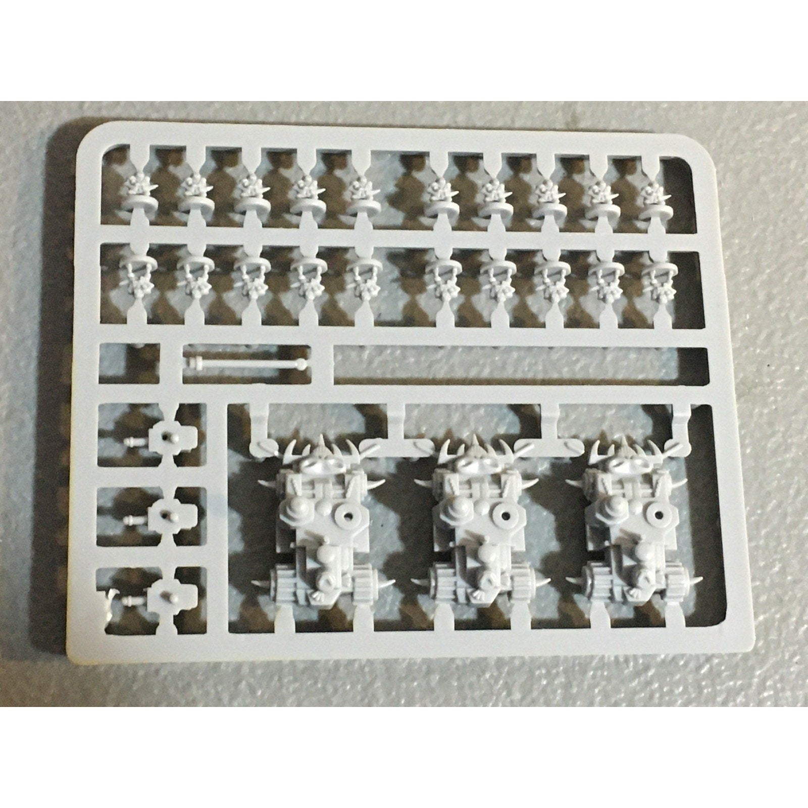 A31699 WARHAMMER EPIC 40K SPACE ORKS SPRUE BOYZ & BATTLEWAGONS GW