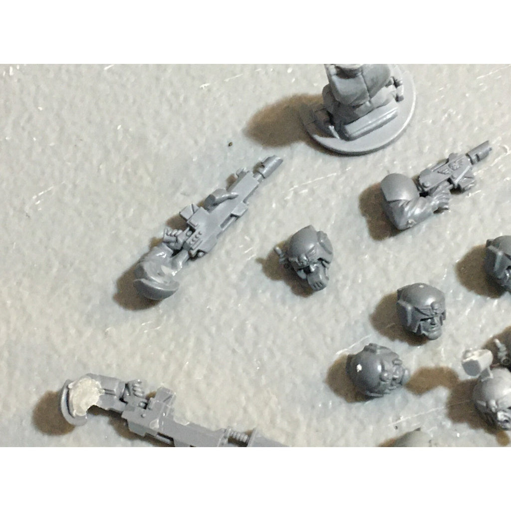 A23206 WARHAMMER 40K IG IMPERIAL ASTRA BITS LOT MIXED HEAD ARM GW GAMES WORKSHOP