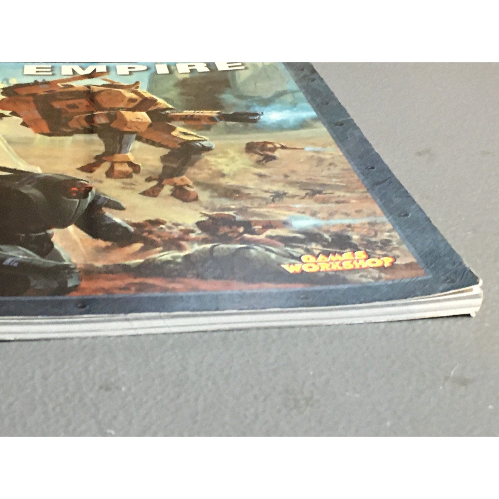 BOOK GAMES WORKSHOP WARHAMMER 40K TAU EMPIRE 4TH ED SB USED
