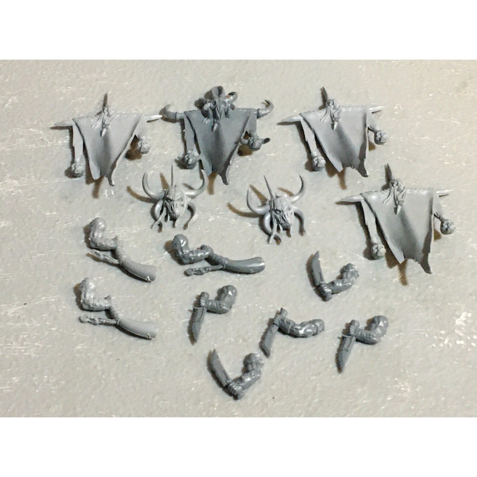 A23246 WARHAMMER FANTASY CHAOS BEASTMEN BITS LOT COMMAND GAMES WORKSHOP GW