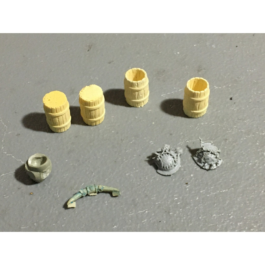 A22428 WARHAMMER 40K FORGEWORLD MIXED BITS LOT BARRELS WORLD EATER SHOULDER PADS