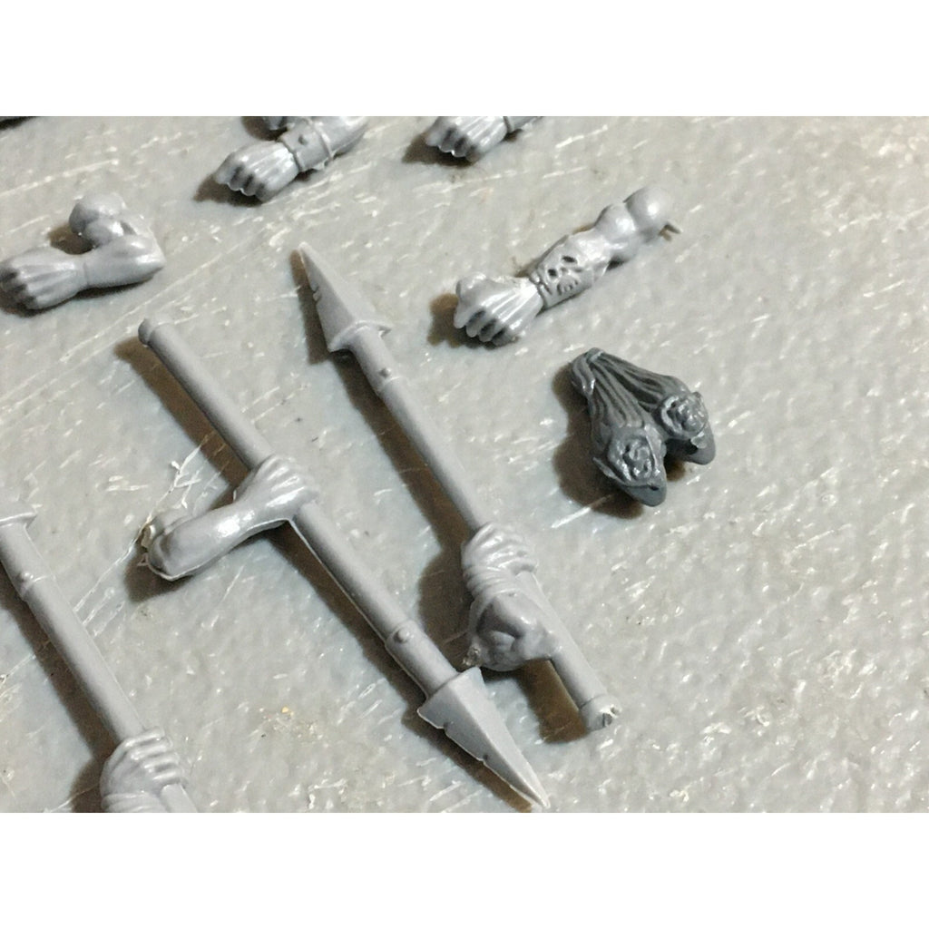 A23393 WARHAMMER FANTASY ORCS & GOBLINS BITS LOT WOLF RIDERS ARMS GW