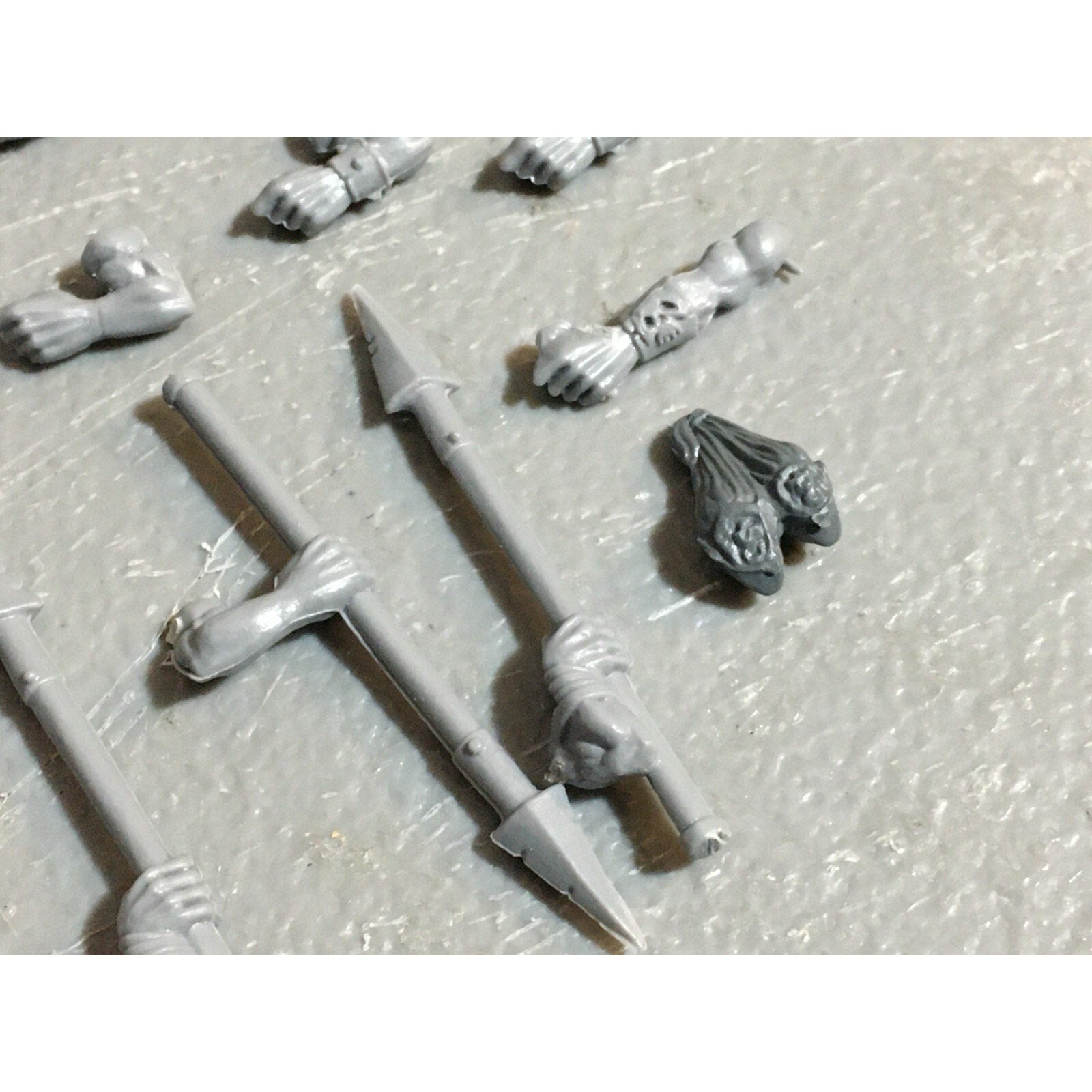 A23393 WARHAMMER FANTASY ORCS & GOBLINS BITS LOT WOLF RIDERS ARMS GW