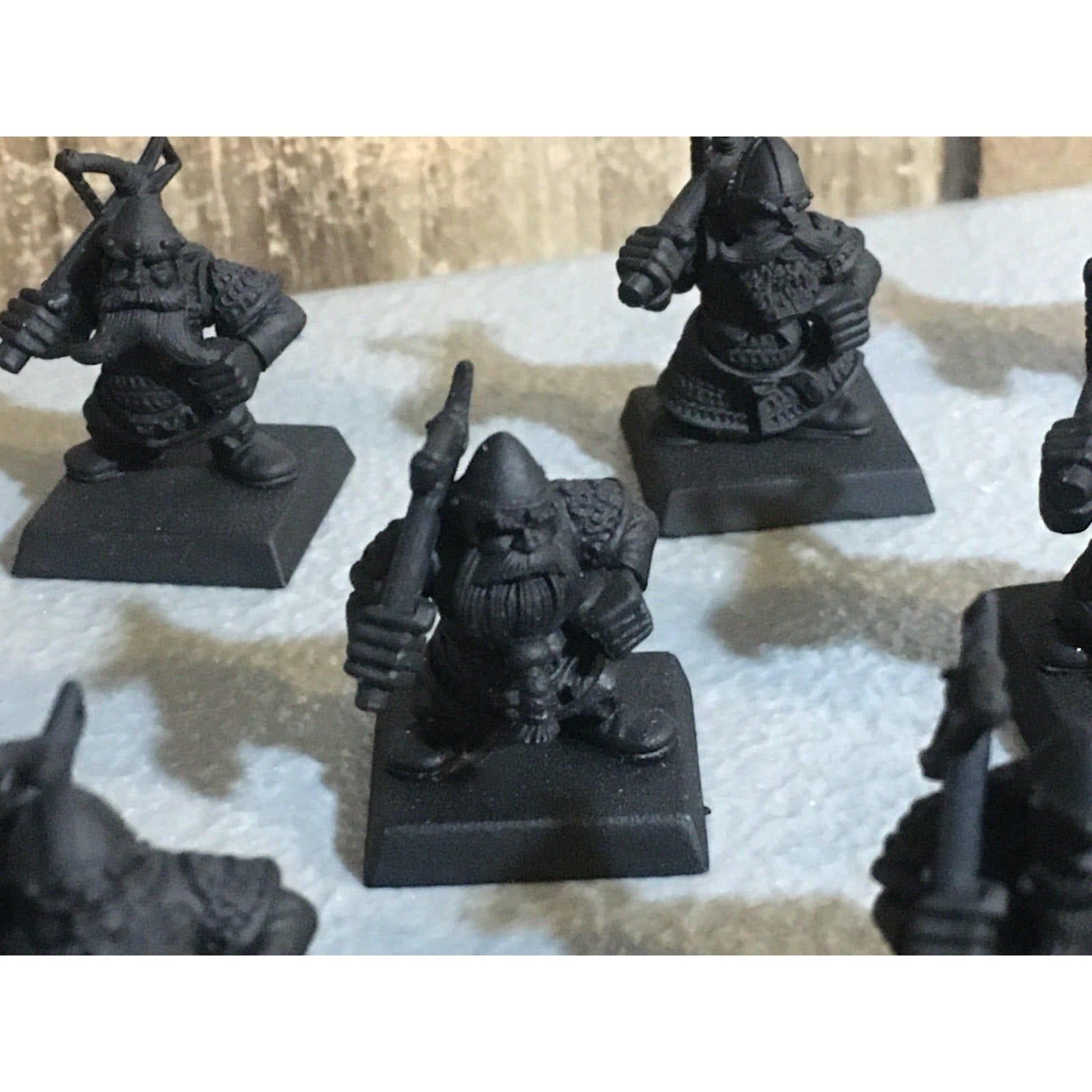 A33418 WARHAMMER FANTASY OLD WORLD DWARFS DWARF CROSSBOWMEN 8 PK + INCOMP