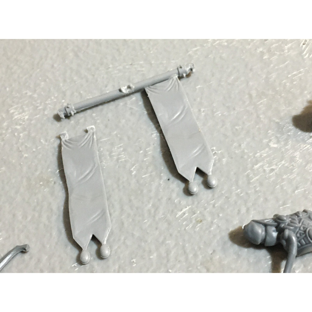 A23431 WARHAMMER FANTASY HIGH ELVES BITS LOT MIXED LIONS LANCE GAMES WORKSHOP GW